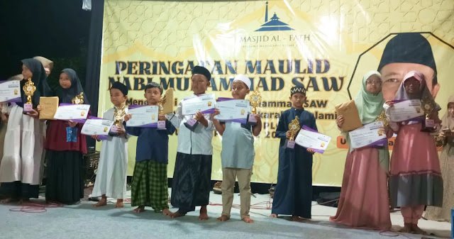 Pemberian apresiasi kepada anak-anak