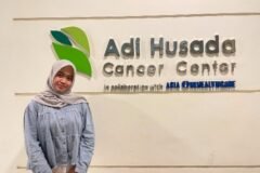 Gambar 1. Mahasiswa dalam kegiatan Pembelajaran Luar Kampus di Adi Husada Cancer Center