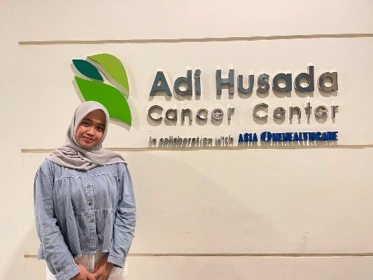 Gambar 1. Mahasiswa dalam kegiatan Pembelajaran Luar Kampus di Adi Husada Cancer Center