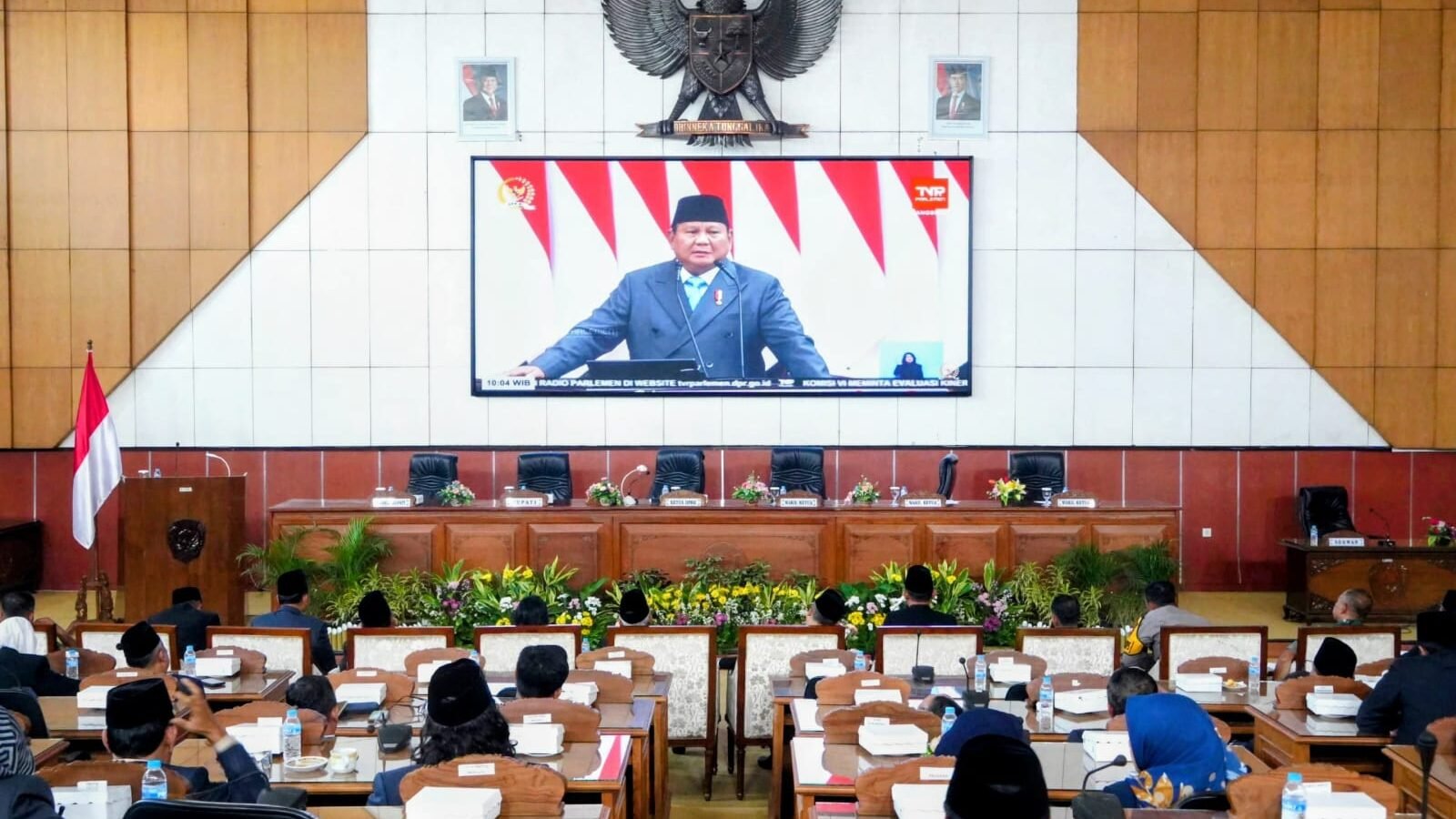 Pemkab Madiun menyimak pidato Presiden Prabowo Subianto secara daring, Jumat (14/8)./dok.DNY