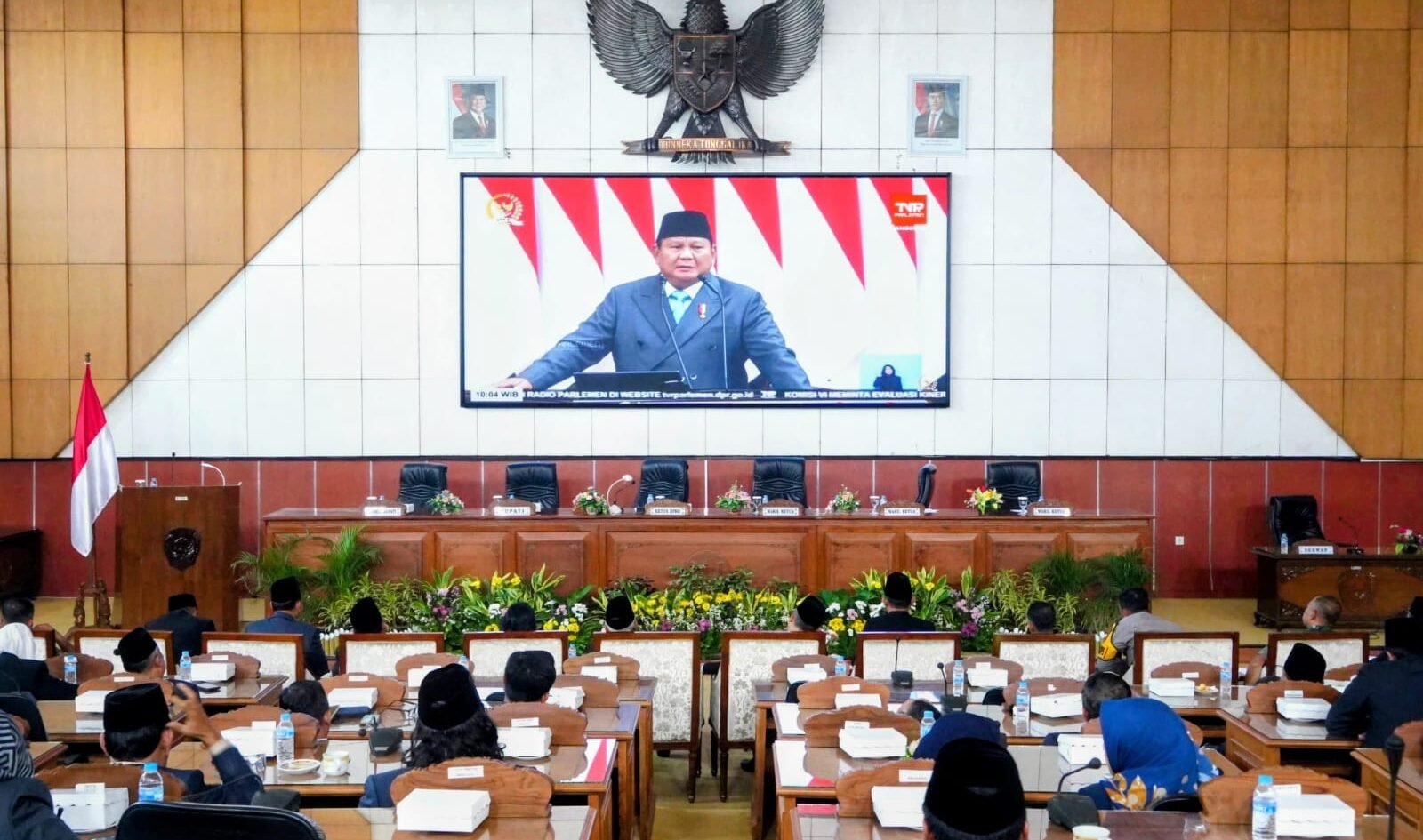 Pemkab Madiun menyimak pidato Presiden Prabowo Subianto secara daring, Jumat (14/8)./dok.DNY