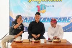 Bupati Madiun Hari Wuryanto menghadiri Caruban Care yang merayakan tahun ke-10 pengabdian kepada masyarakat, Minggu (16/8/2026).
