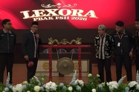 Wakil Dekan III Miftahul Huda resmi menutup PBAKF untuk mahasiswa Fakultas Syariah UIN Malang 2026./dok.UIN Malang