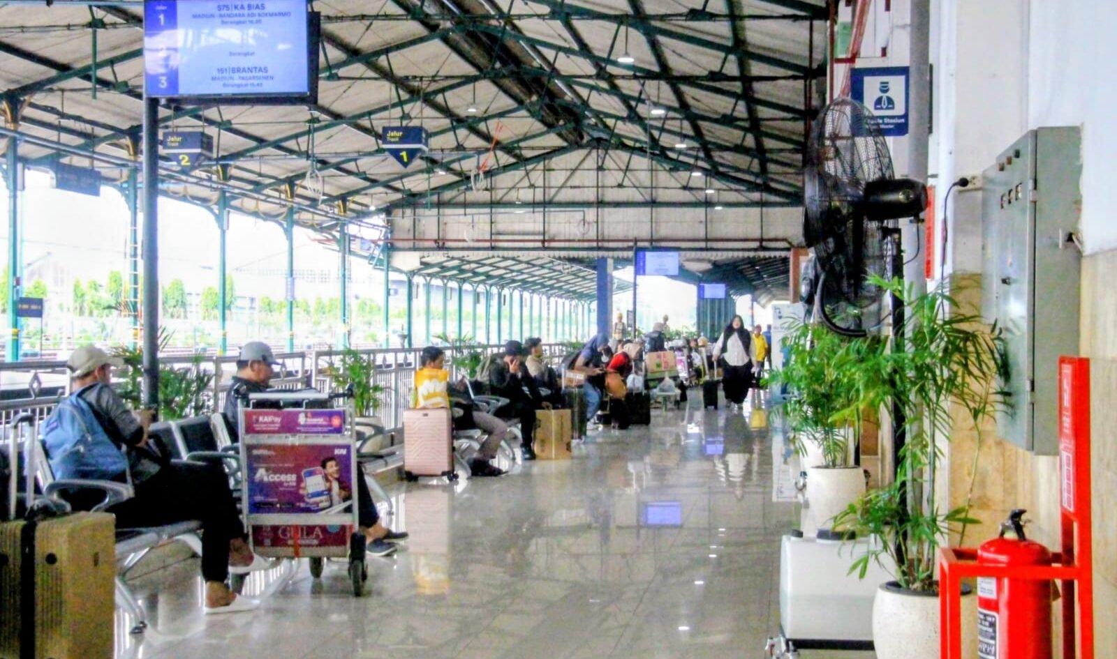 KAI Daop 7 Madiun minta maaf terhadap dampak dari temperan truk-kereta di wilayah Daop 6 Yogyakarta./dok.DNY-HUM