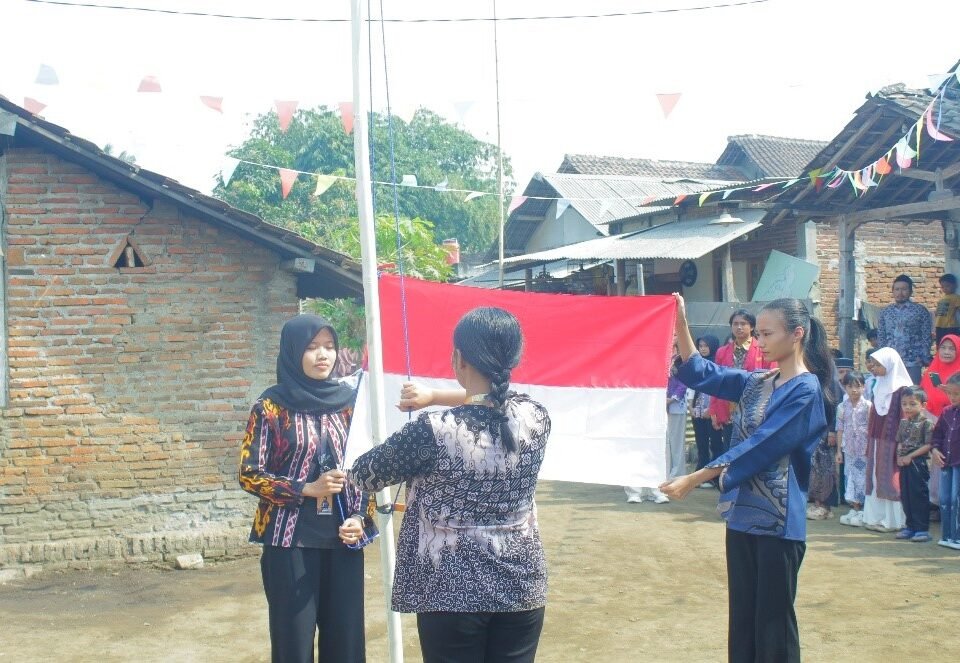 Dokumentasi Merajut Kembali Kebersamaan, KKN dan Warga RT 13 Gandon Barat Hidupkan Kembali Semangat 17 Agustus