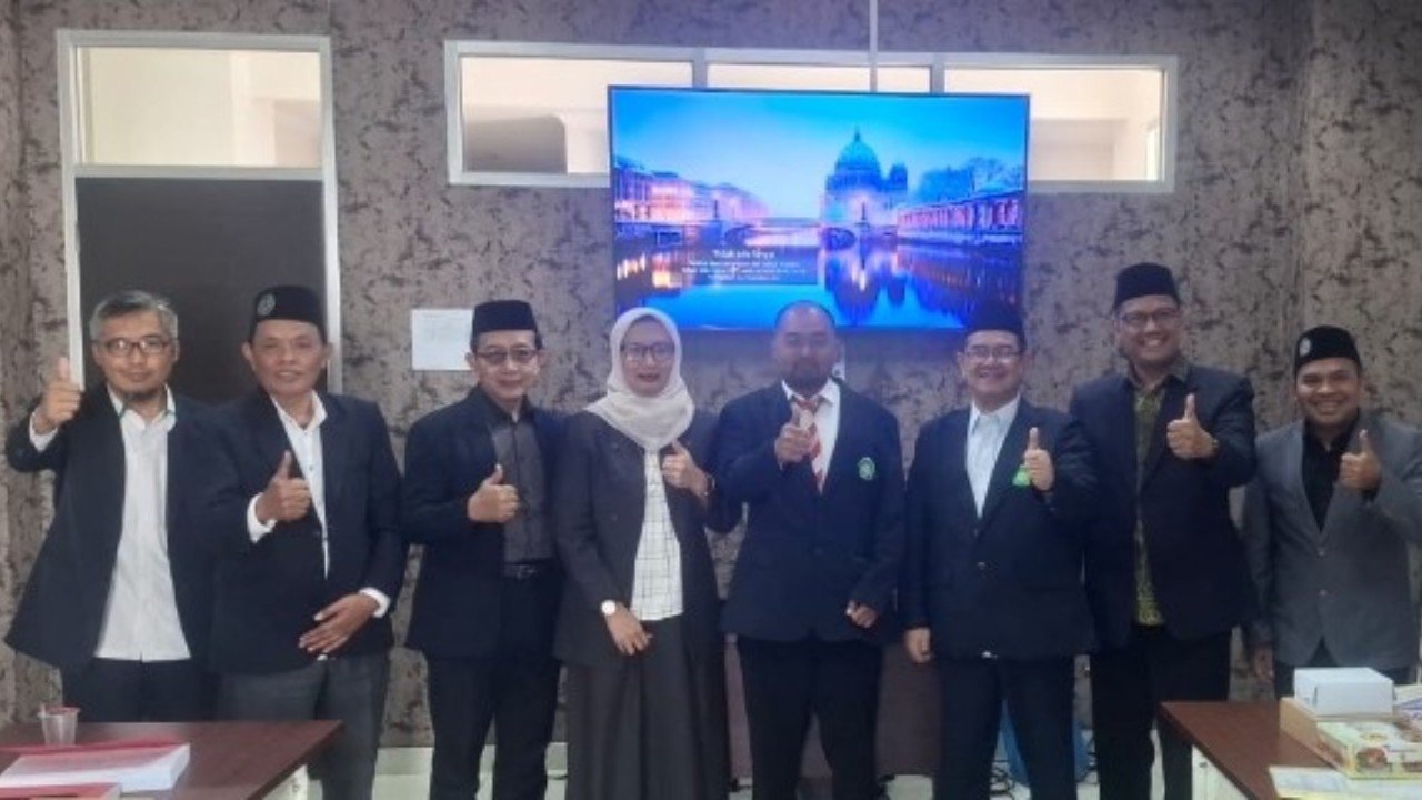 Ujian disertasi Pascasarjana UIN Malang, Ramadita menawarkan konsep Axio-Awareness berbasis kearifan lokal dalam pernikahan./dok.UIN Malang