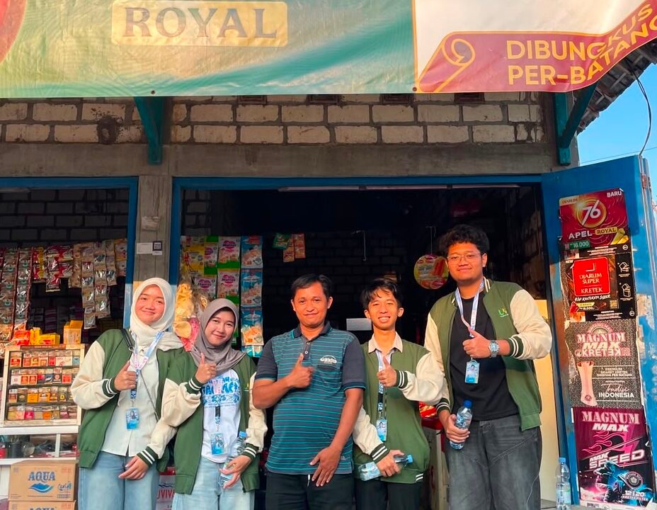 Optimalkan Ekonomi Lokal, Kelompok KKN 41 UPN Veteran Jawa Timur Dorong Digitalisasi 9 UMKM Dan Komunitas Di Desa Duyungan, Bojonegoro