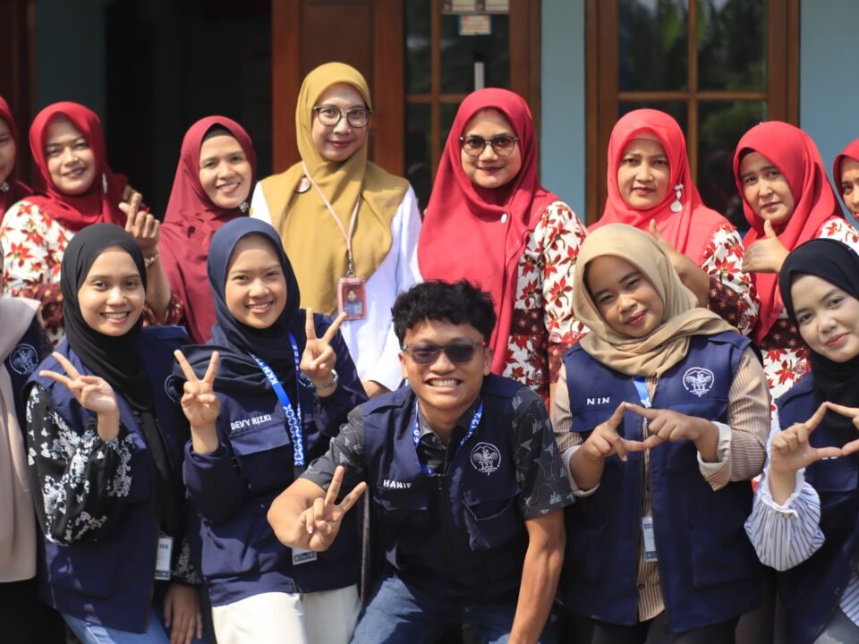 KKN 122 UMM dalam program kesehatan masyarakat Desa Ampelgading