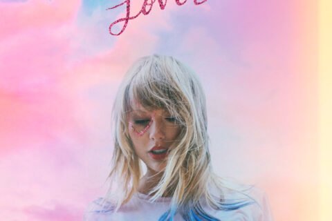 Cover album Lover Taylor Swift melambangkan Post Traumatic Growth