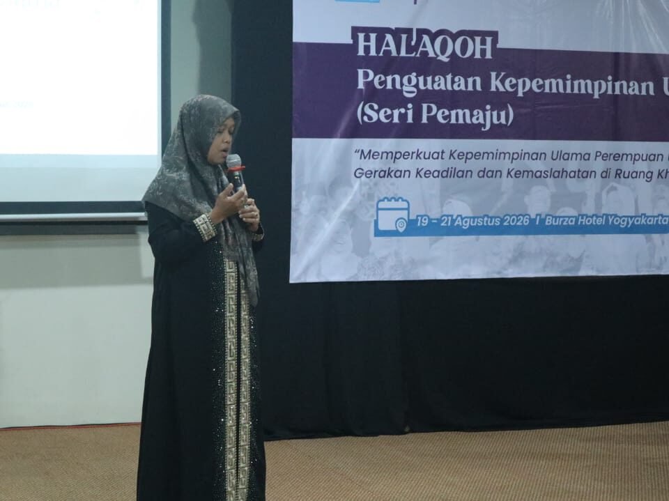 Dr. Hj. Nur Mahmudah, MA, Dosen FUSI UIN Malang saat berbicara dalam Halaqah Penguatan Kepemimpinan Ulama Perempuan di Yogyakarta, sebagai bagian dari Pra-Kongres KUPI 3.