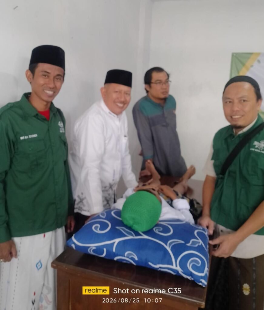 Para panitia dan pengurus Lembaga NU Kota Pasuruan