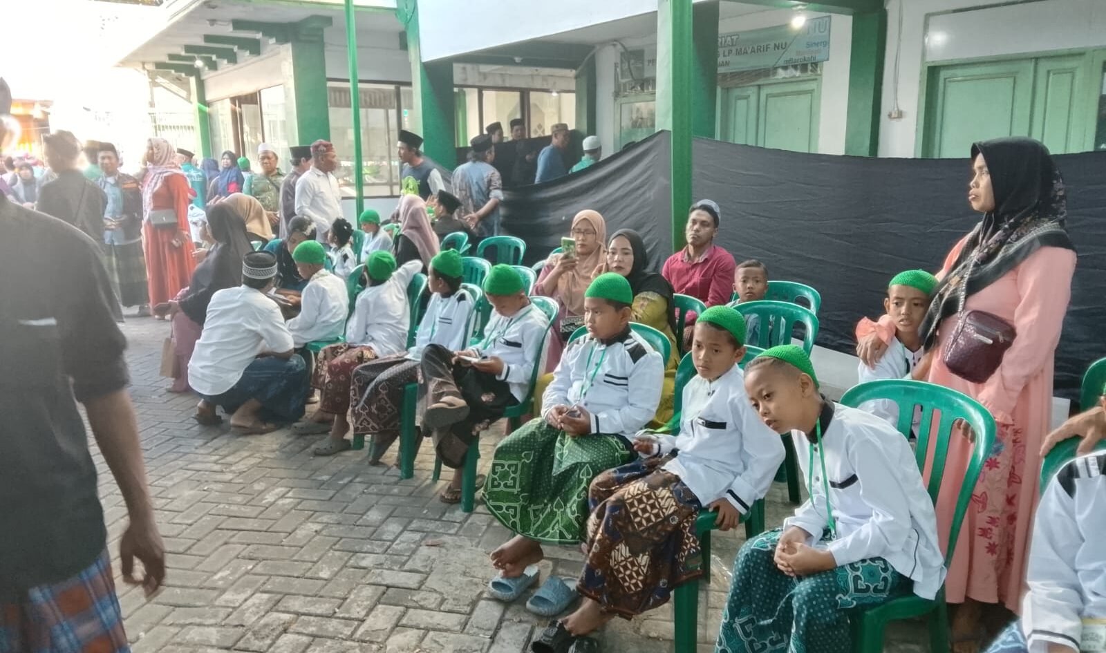 135 Peserta khitanan massal berada di Kantor PCNU Kota Pasuruan
