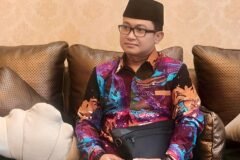 Ketua Umum Kaukus Intelektual Nahdlatul Ulama (NU), Abd. Aziz, menyoroti pentingnya menjaga independensi penyelenggara dan mengembalikan hak suara Muktamirin jelang Muktamar NU ke-35 di Tambakberas, Jombang.