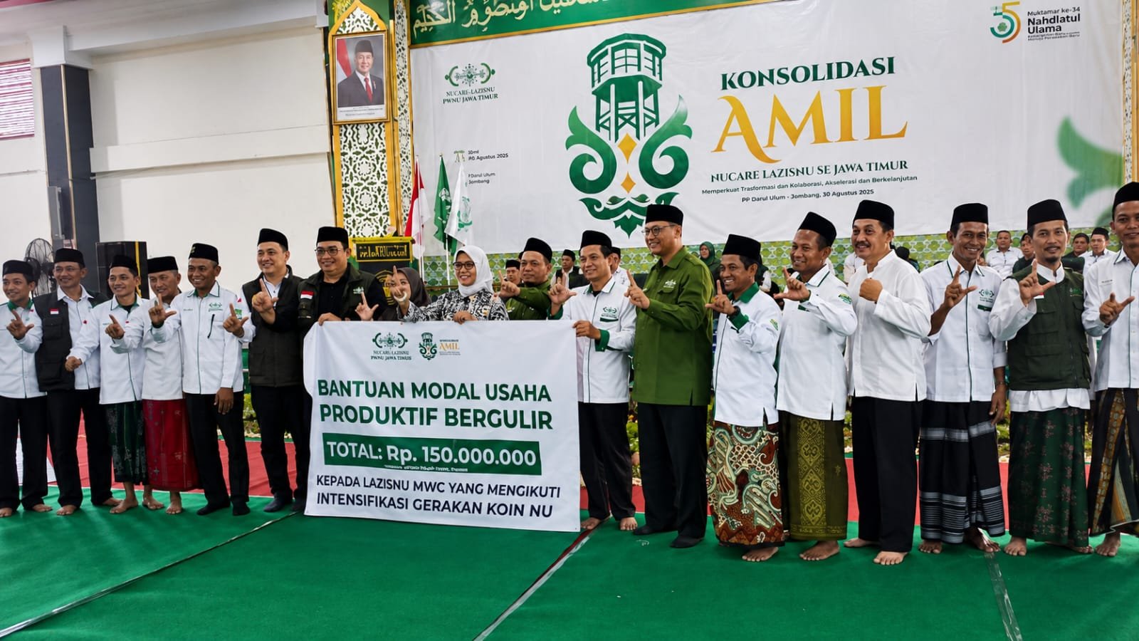 Kiai Hasim, Gus Maulida, Munir Wahono, Agus PM Misran dari NU Care LAZISNU PCNU Kabupaten Ngawi menghadiri Konsolidasi Amil se-Jatim 2026 bersama 15 perwakilan MWCNU Ngawi di Jombang (30/8)./dok.QONY