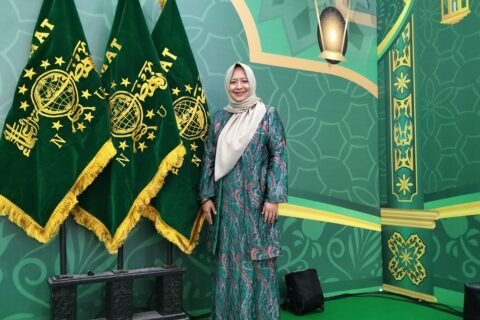 Sekretaris Pimpinan Pusat (PP) Muslimat NU Syarifah adalah Hj. Syarifah Noor Hidayati, S.E.