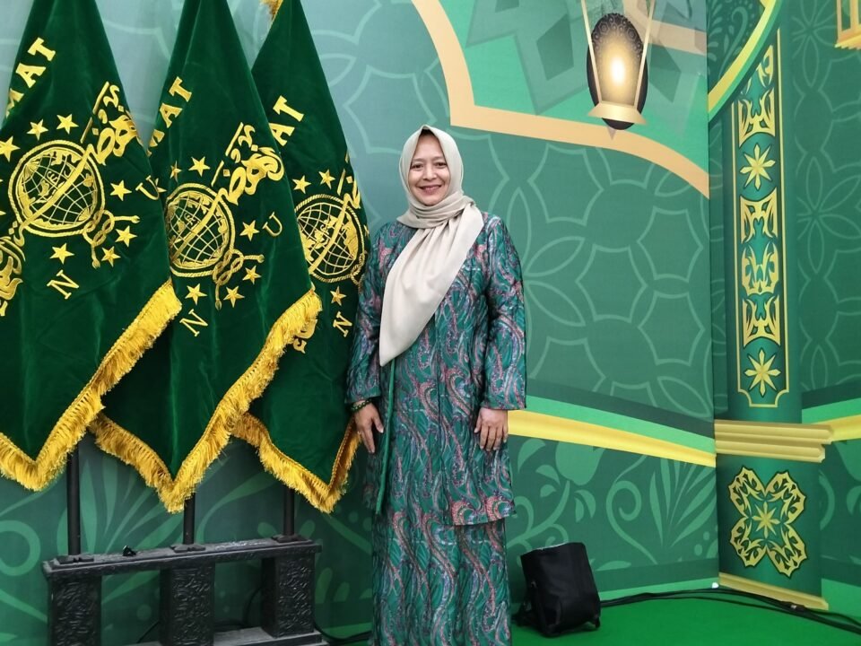 Sekretaris Pimpinan Pusat (PP) Muslimat NU Syarifah adalah Hj. Syarifah Noor Hidayati, S.E.