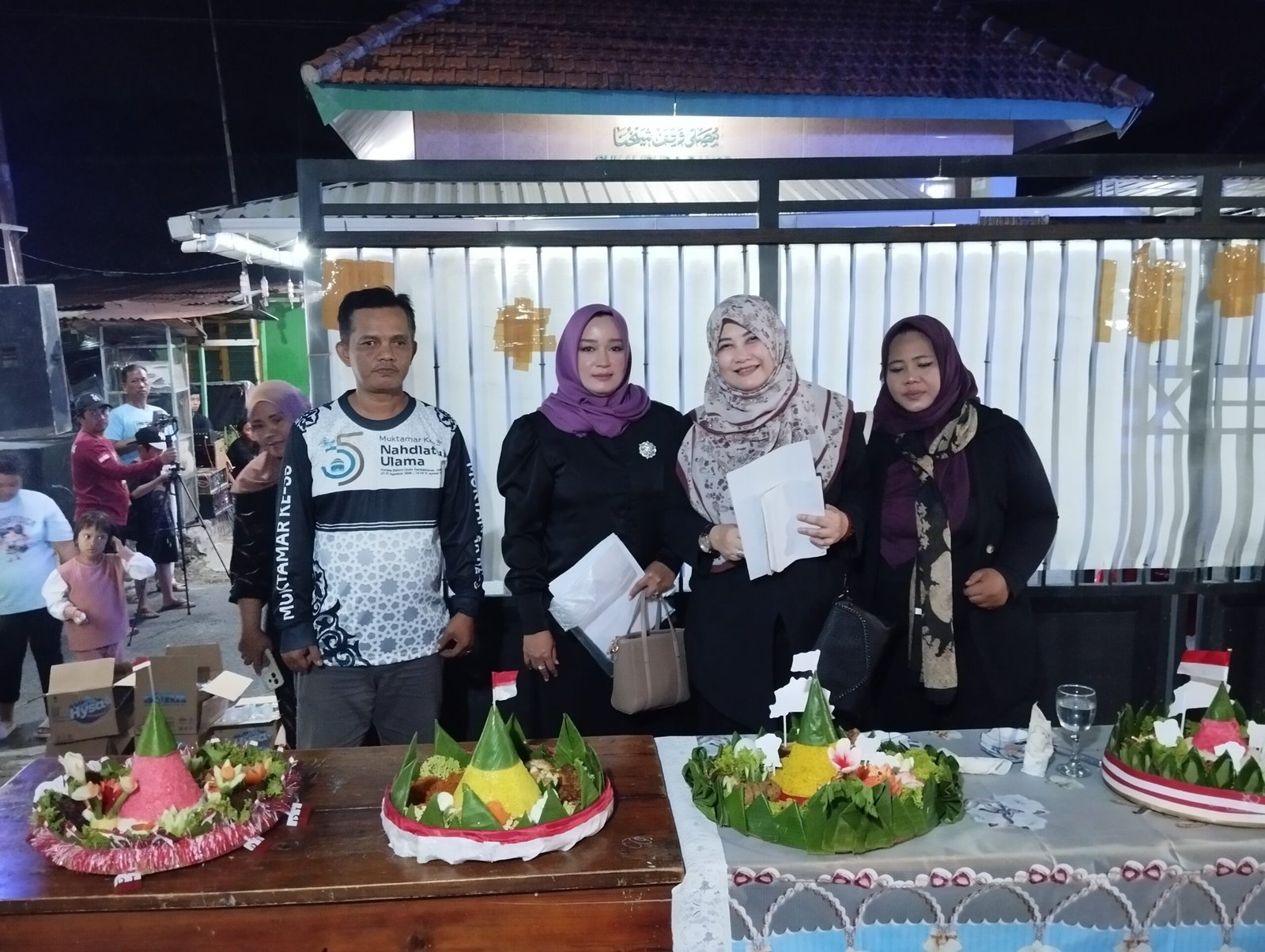 Semarak HUT RI ke-81, Warga Sekalipuro Gelar Jalan Sehat dan Lomba Nasi Tumpeng