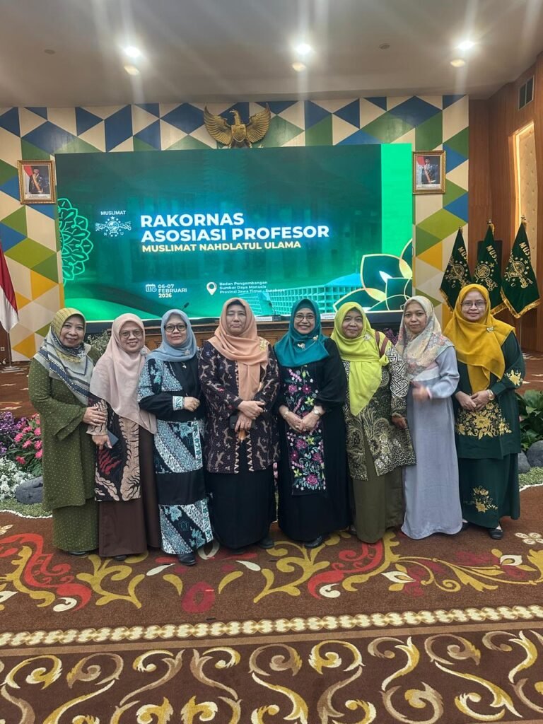 Bersama para profesor APMNU