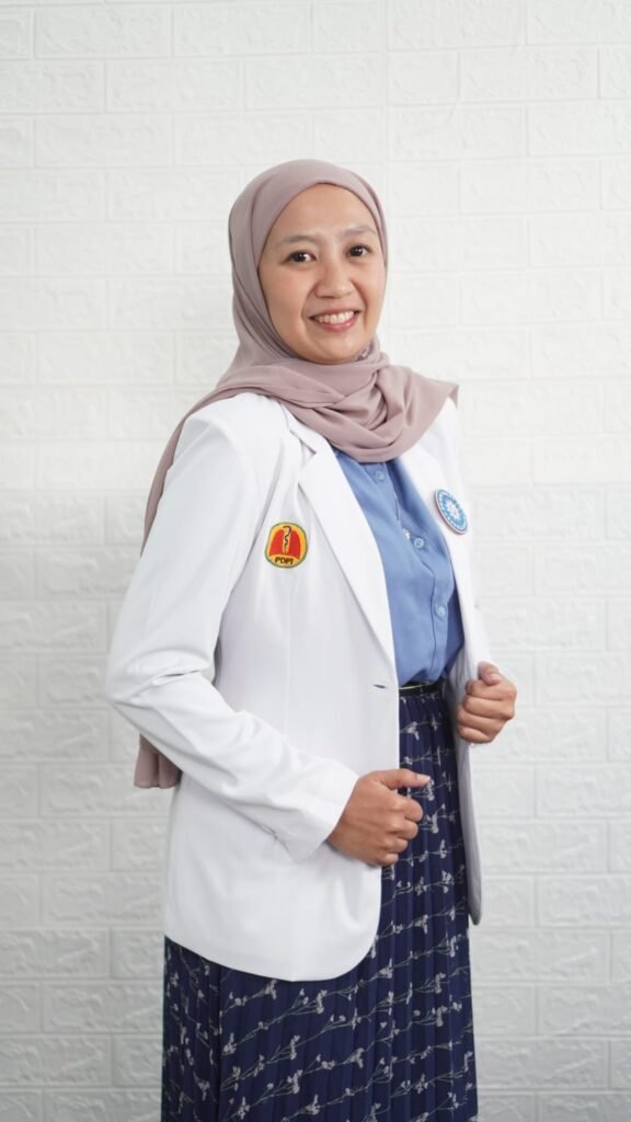 Pakar Paru UMM: dr. Zata Dini, Sp.P., Dosen Kedokteran Universitas Muhammadiyah Malang (UMM) sekaligus dokter spesialis paru di RSU UMM.