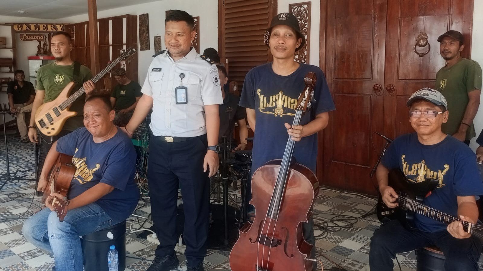 Warga binaan Lapas Kelas 1 Madiun unjuk kreativitas./dok.DNY