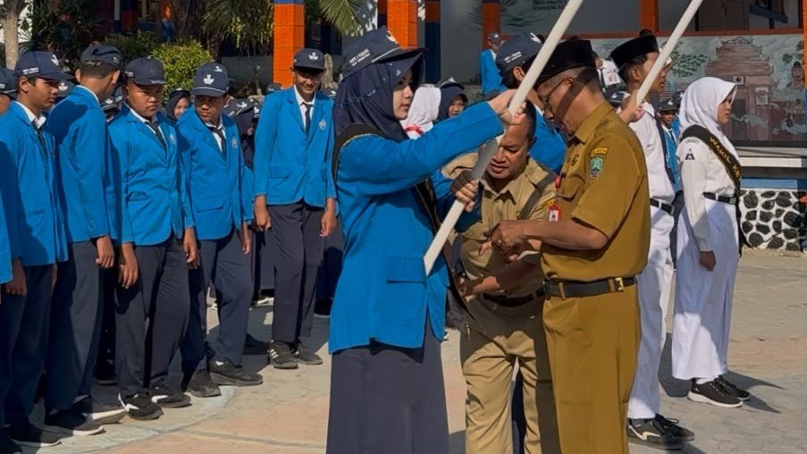 Pelantikan Ketua OSIS SMPN 1 Parang Magetan 2026/27, Senin (14/9)./dok.DNY