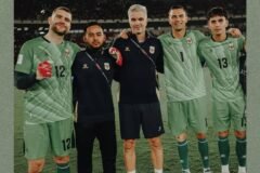 Kiper Timnas Indonesia; Maarten Paes (12), Emil Audero (1), dan Nadeo Argawinata (13) usai pertandingan melawan Singapura di Stadion Gelora Bung Karno, Jakarta (25/9)./Instagram @maartenpaes