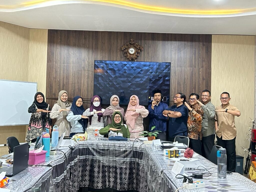 Dekan Fakultas Syariah UIN Malang, Prof Umi Sumbulah beri pesan kepada mahasiswa yang hendak kuliah ke luar negeri./dok.UIN Malang