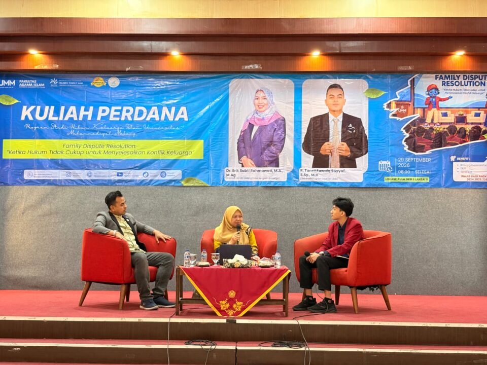 Dr Erik Sabti Rahmawati membahas Family Dispute Resolution di kuliah perdana HKI UMM, Selasa (29/9)./dok.UIN Malang
