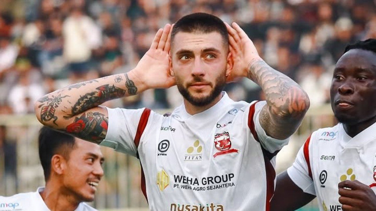 Dimitar Mitkov gacor, Madura United mencicipi puncak klasemen pekan 2 BRI Super League 2026/27./IG @maduraunited.fc