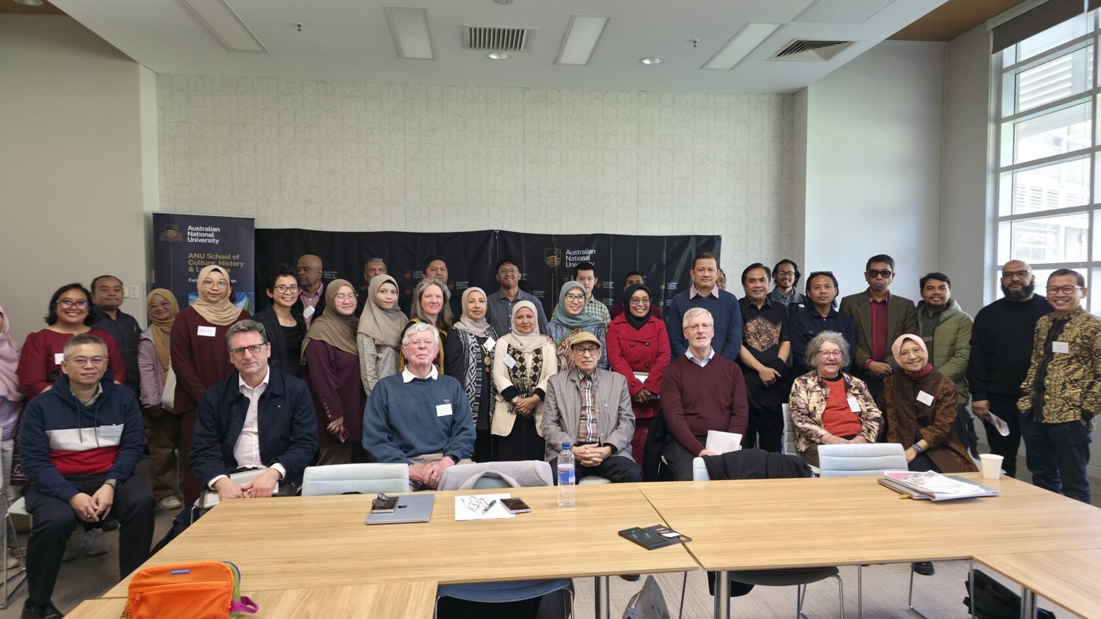 Dua dosen UIN Malang, Dr. Jamilah dan Dr. Devi Pramitha, memaparkan riset mengenai kesetaraan gender dalam pernikahan Muslim di Jawa Timur pada forum bergengsi International Colloquium on the Future of Indonesian Islam yang berlangsung di Australian National University (ANU), Canberra, Australia.