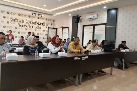 Kunjungan kerja Komisi E DPRD Provinsi Jawa Timur di kantor Dinas Kesehatan Kota Malang dalam rangka mendorong penguatan industri obat bahan alam, jamu tradisional, dan pemanfaatan fitofarmaka pada fasilitas pelayanan kesehatan masyarakat, Selasa (8/9).