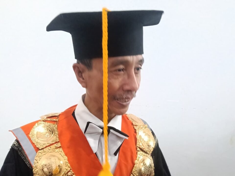 Direktur Polinema Ir. Supriatna Adhisuwignjo menegaskan kesiapan kampusnya menyokong wacana kuliah gratis PTN dengan data kebutuhan riil pembiayaan pendidikan.