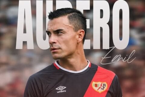 Kiper Timnas Indonesia, Emil Audero Mulyadi resmi diperkenalkan Rayo Vallecano sebagai pemain baru musim 2026/27 dari Como./Instagram @rayovallecano