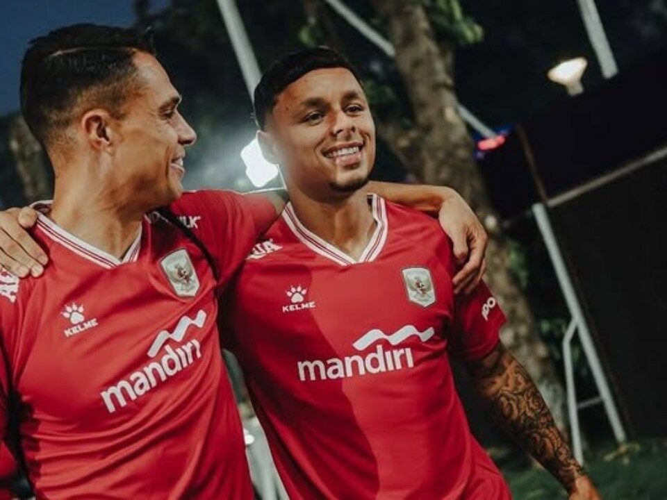 Pemain Timnas Indonesia, Joey Pelupessy dan Dean James saat mengikuti latihan jelang laga kontra Singapura di FIFA ASEAN Cup 2026./Instagram @deanjames