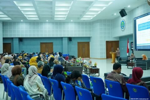 Suasana antusiasme peserta saat menyimak pemaparan materi dalam sesi The 5th International Conference on Innovation and Teacher Professionalism (ICITEP) 2026 yang digelar di Universitas Negeri Malang (UM).