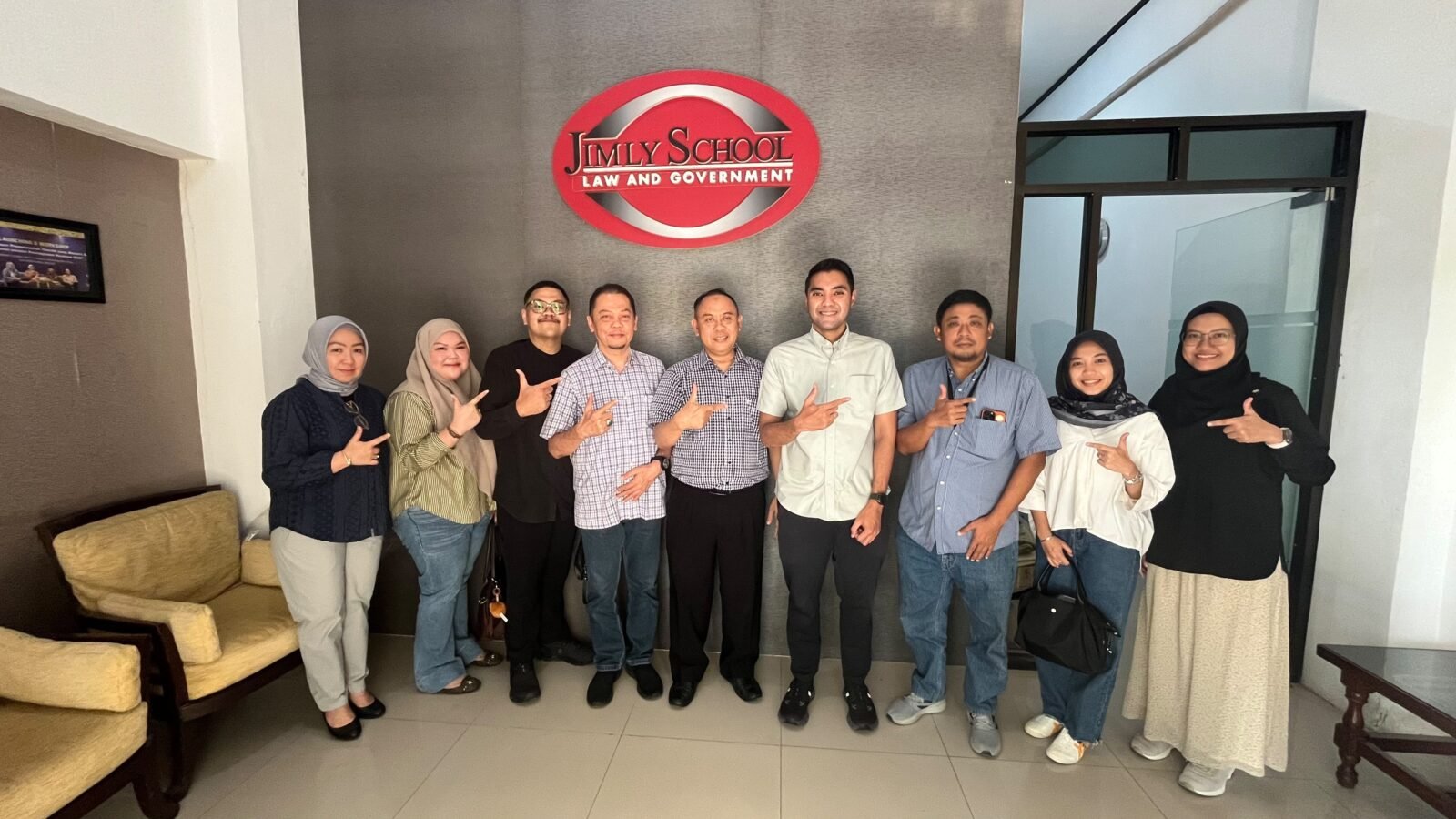 Perwakilan LPKAN Indonesia dan PT Forjasi Lentera Indonesia, Rachmatika Ramadhani, S.Psi., Syahreni, S.S., dan Izzatias Hikmah Pratiwi. Ketiganya ditunjuk dan diamanahkan oleh R. Mohammad Ali Zaini Ketua Umum DPP LPKAN Indonesia, Sugiharto, S.E., M.Si. selaku Ketua OKK DPP LPKAN, serta