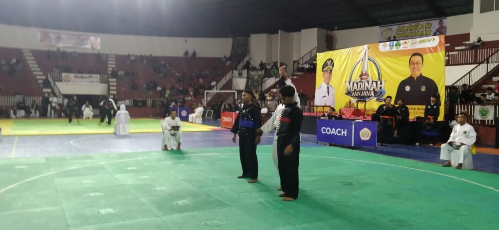 Ratusan pesilat dari berbagai daerah turut ambil bagian dalam Kejuaraan Pencak Silat Madinah Van Java 2 yang digelar di GOR Untung Suropati, Kota Pasuruan,19–20 September 2026.