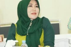 Anggota DPD RI terpilih asal Jawa Timur Dr. Hj. Lia Istifhama, M.E.I. saat menyimak jalannya rapat koordinasi dengan balutan busana khas hijau.