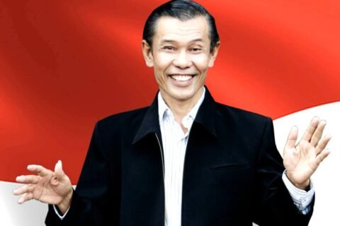 Penulis, Yousri Nur Raja Agam.