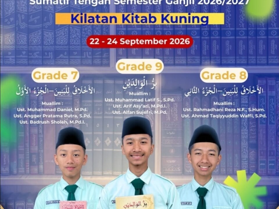 Santri SMP Ar-Rohmah Boarding School Malang antusias mengikuti program Kilatan Kitab Kuning pada Pekan Fakultatif STS Ganjil untuk pendalaman karakter dan adab Islami.
