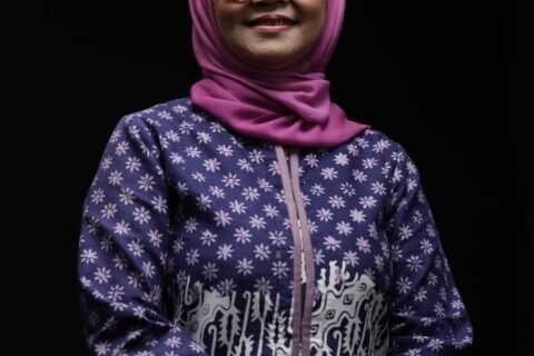 Siti Aminah Tardi, Direktur The Indonesian Legal Resource Center (ILRC), menyoroti pentingnya dukungan komprehensif bagi perempuan korban kekerasan berbasis gender untuk mencegah risiko bunuh diri dan femisida berkedok bunuh diri.
