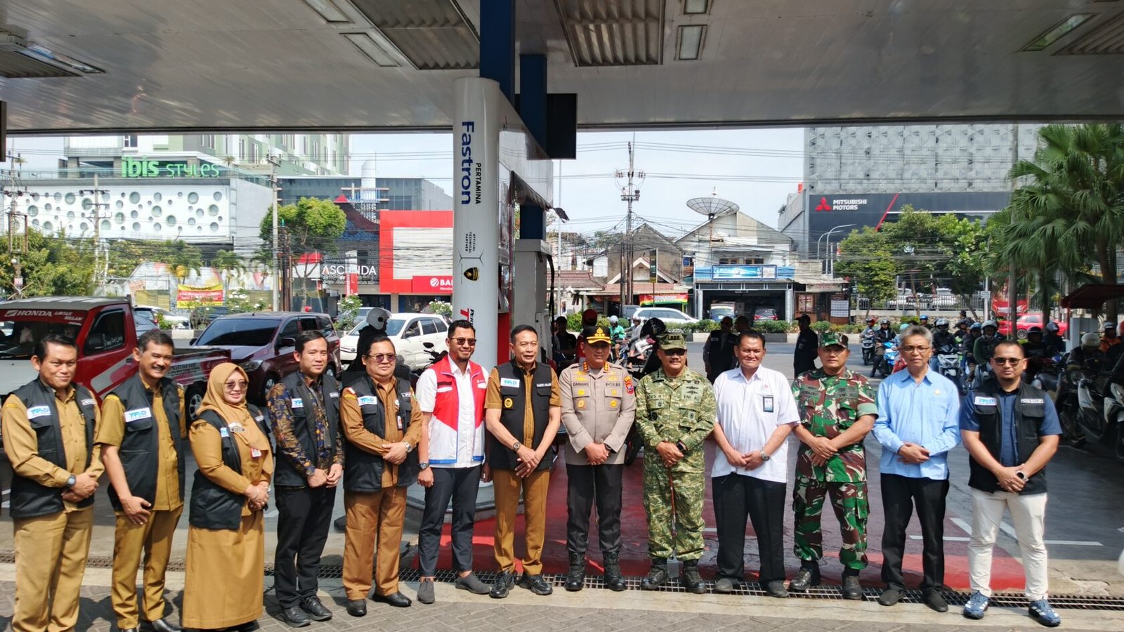 Jajaran TPID dan Forkopimda Kota Malang saat melakukan inspeksi mendadak ketersediaan BBM di SPBU guna mengantisipasi inflasi, Selasa (8/9/2026).