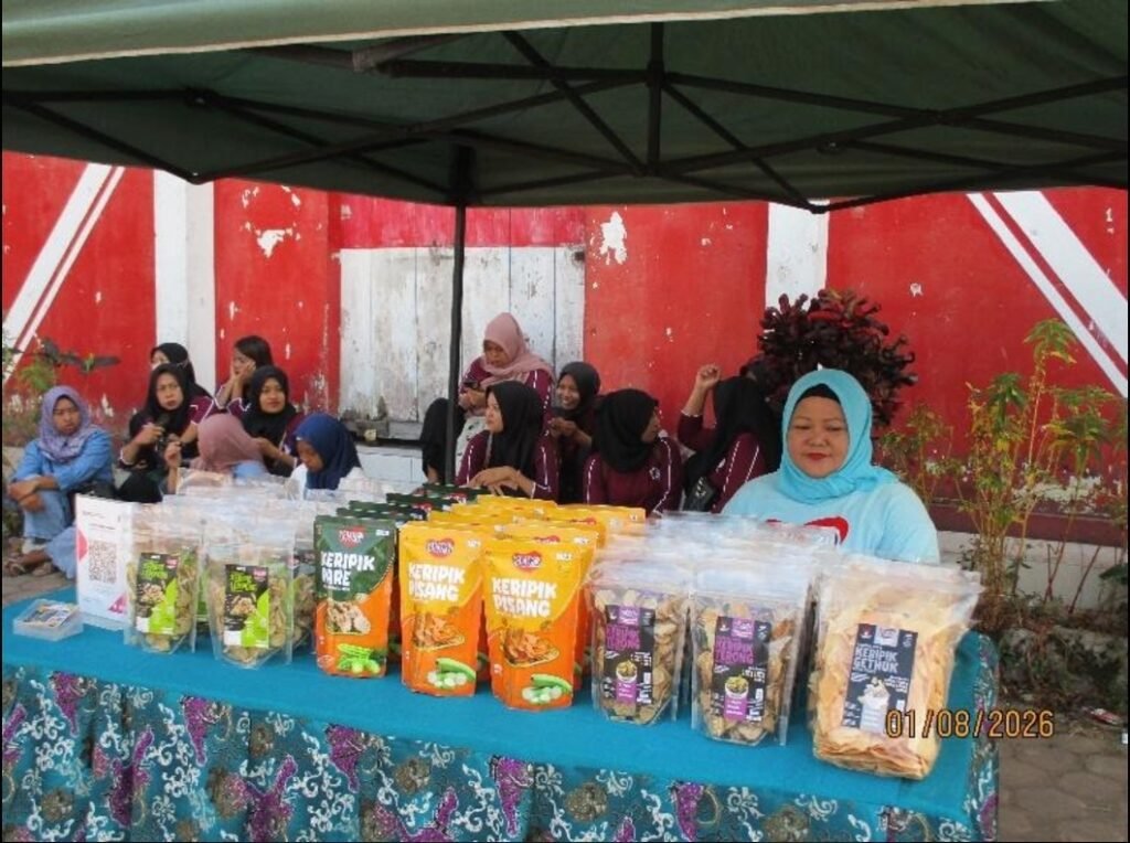 Kegiatan Bazar UMKM dalam rangka Festival Literasi x UMKM