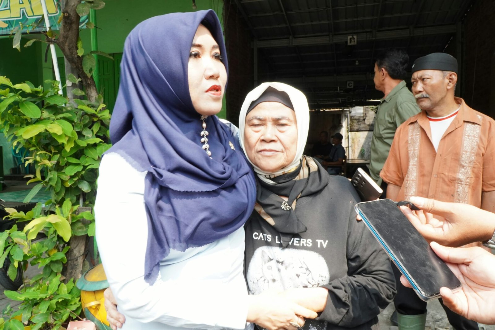 Utang Ratusan Juta Bikin Rumah Miliaran Disita, DPD RI Lia Istifhama Turun Tangan Bantu Warga Surabaya