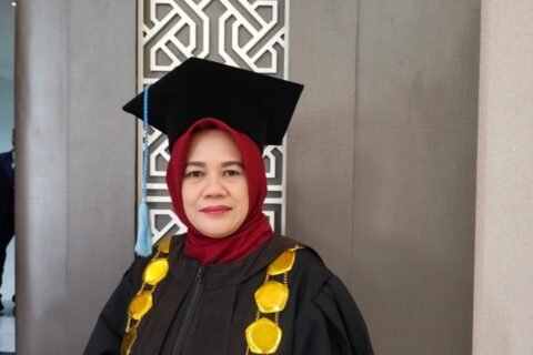 Prof. Dr. Hj. Sutiah, M.Pd. Akademisi UIN Maulana Malik Ibrahim Malang