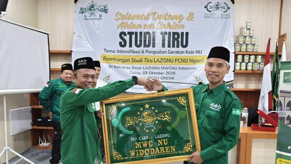 NU-Care MWCNU Widodaren Ngawi melakukan studi tiru transparansi ZIS ke NU-Care MWCNU Kebomas Gresik, Sabtu (3/10)./dok.QONY