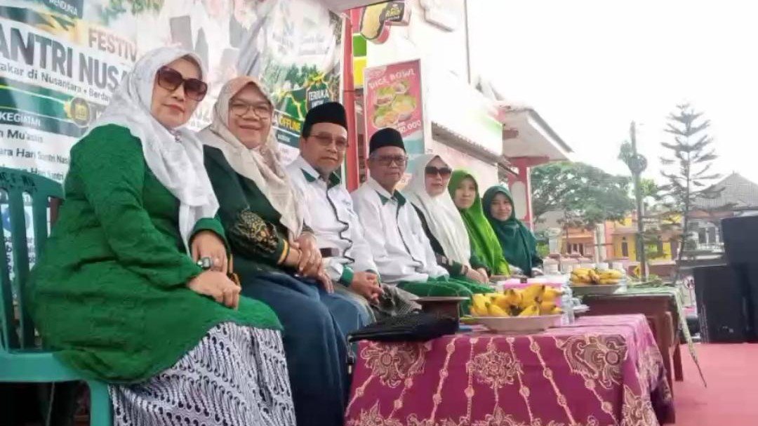 MWCNU Poncokusumo Kabupaten Malang menggelar Festival Santri Nusantara 2026 dan gerak jalan untuk memperingati Hari Santri Nasional 2026./dok.ROF