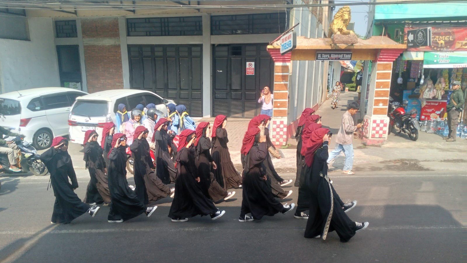 Gerak jalan dan Festival Santri Nusantara 2026 digelar MWCNU Poncokusumo Kabupaten Malang untuk memperingati Hari Santri Nasional 2026./dok.ROF