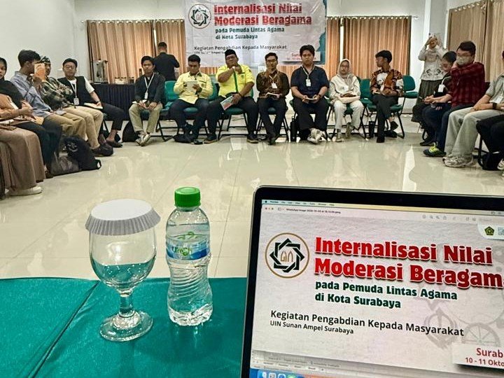 Penguatan Moderasi Beragama untuk memperkuat kerukunan pemuda lintas agama di UIN Sunan Ampel Surabaya, Sabtu (10/10)./dok.QONY