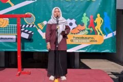 Ketua KKM Sub Rayon 58 sekaligus Kepala MTs Al Ittihad Belung Poncokusumo, Hj. Nunuk Sugiarti, S.Sos.,M.Pd., membuka Porseni 2026, Selasa (13/10)./dok.ROF